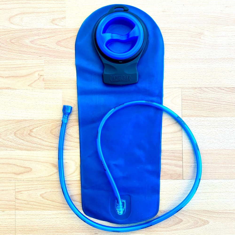 🚴‍♀️NWOT CAMELBAK 3-LITER OMEGA RESERVOIR